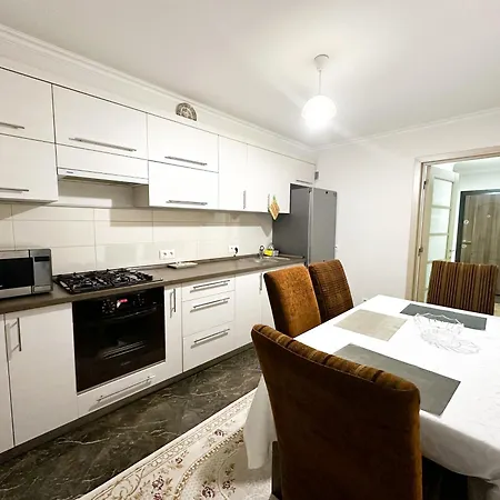 Top Central Apartment Appartamento Chişinău